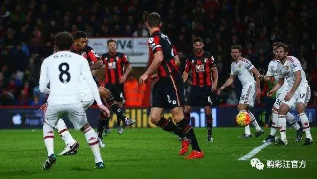 曼联非洲杯三国脚下轮恐缺阵，仍在谈判！阿莫林披露德里赫特伤情