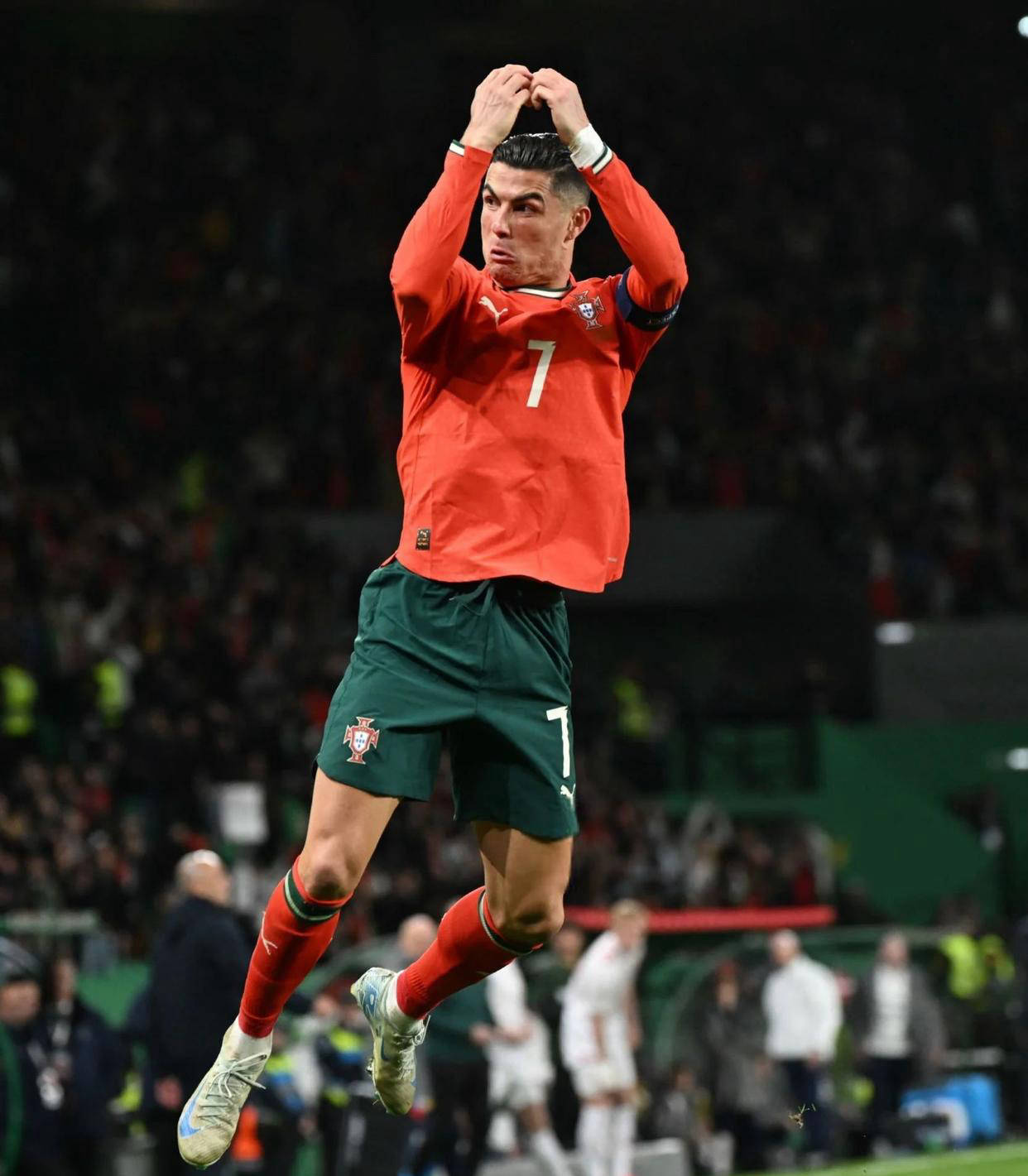 【壁纸】——拜仁慕尼黑：好久不见