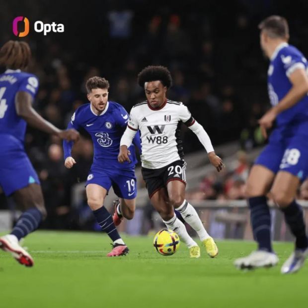 豪宅风波后，全红婵带伤赴新疆滑雪，再次陷入争议，樊振东说对了